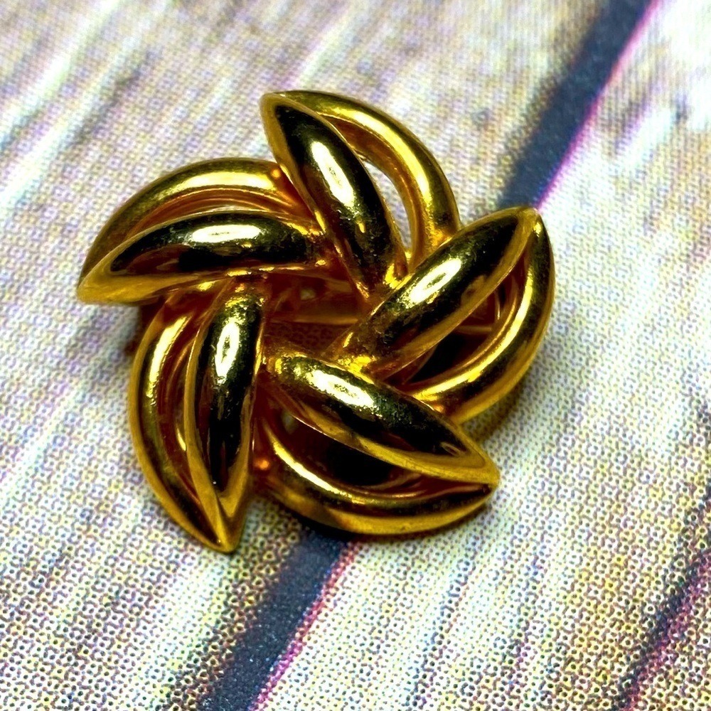 Vintage Gold Tone Pin Brooch Yellow Goldtone Costume Jewelry Classy Classic